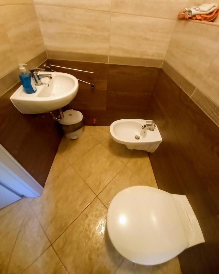 Aqua Apartman Révfülöp Екстериор снимка